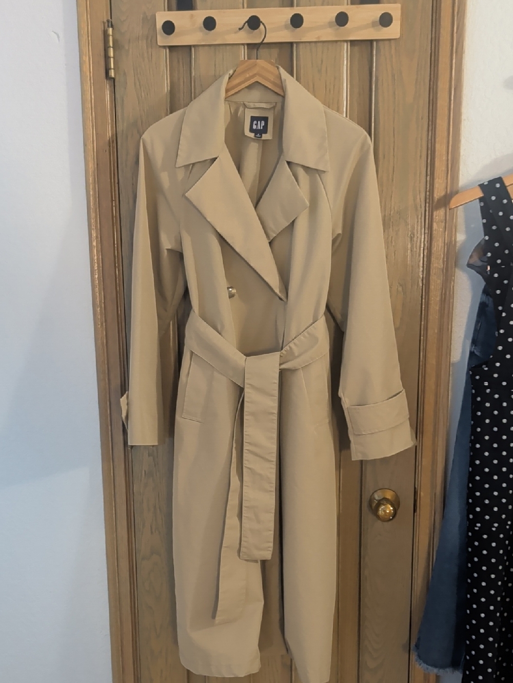 GAP Classic Icon Khaki Trench Coat